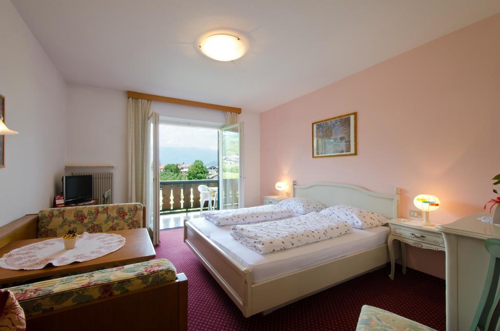 Hotel & Residenz Traubenheim Наллес Номер фото